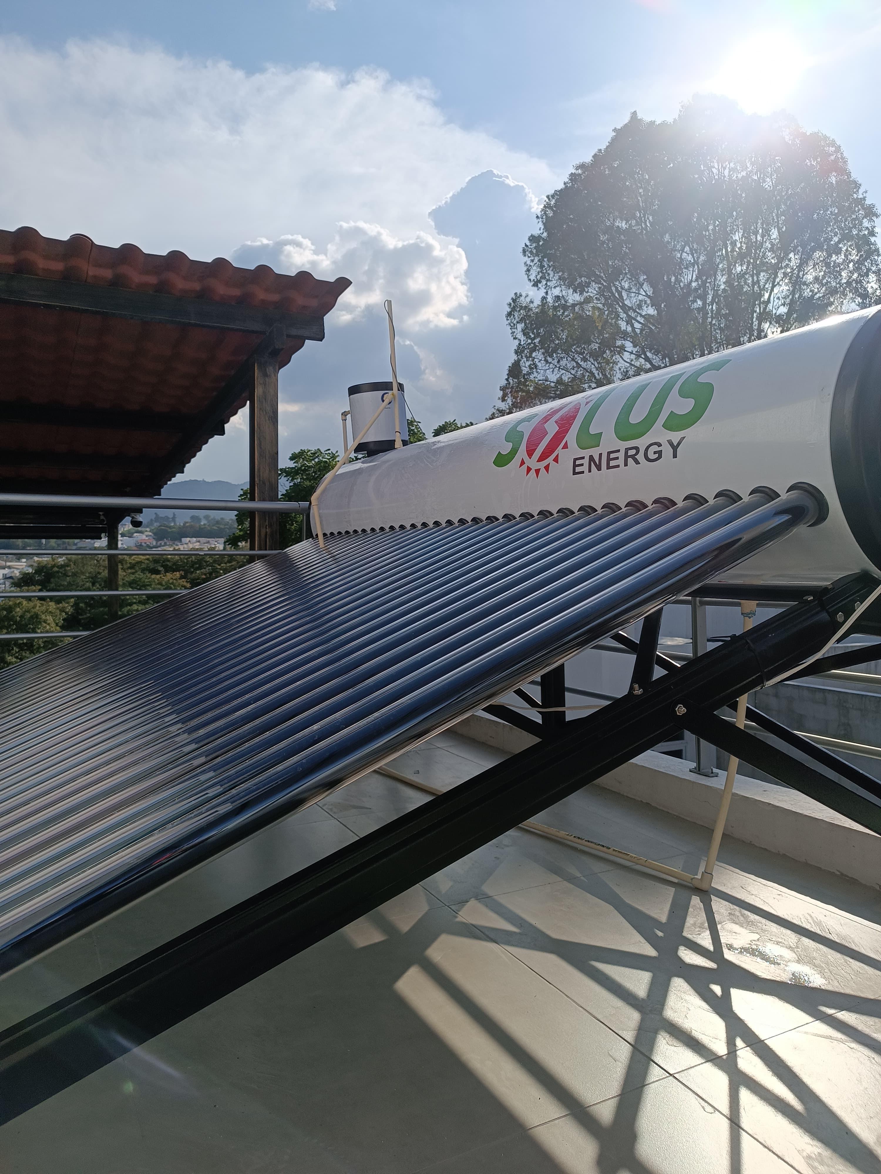 Foto de casa en Escuintla con calentador solar de agua