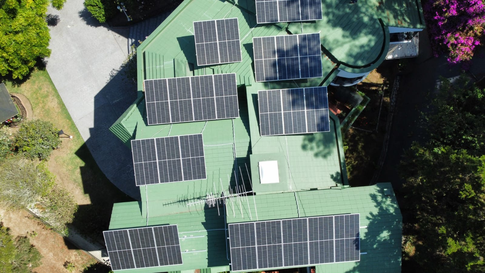 Foto de instalación de Solandtec en Guatemala
